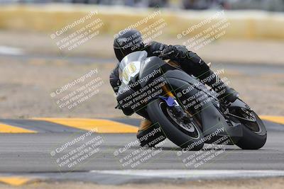 media/Jan-15-2023-SoCal Trackdays (Sun) [[c1237a034a]]/Turn 2 Set 2 (1155am)/